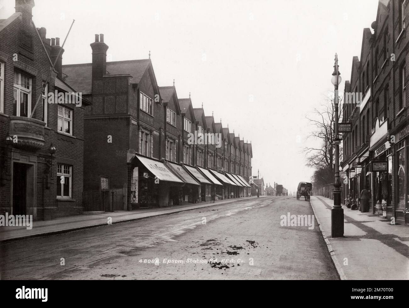 Vintage fine 19th/inizio 20th ° secolo fotografia: Station Road, Epsom, Surrey Foto Stock