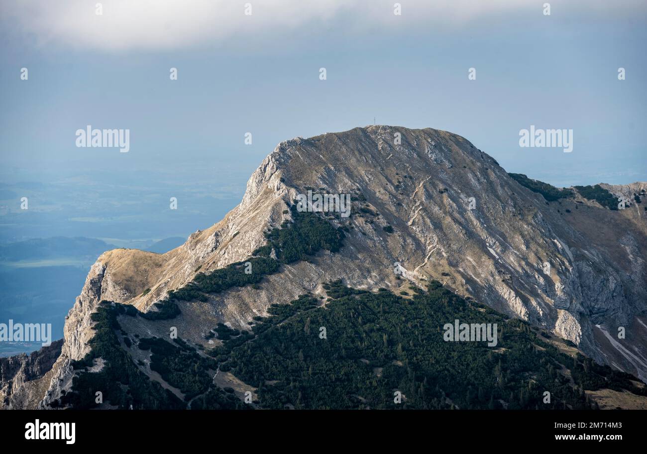 Spettacolare fianco montano nelle Alpi di Allgaeu con neve, Tirolo, Austria Foto Stock