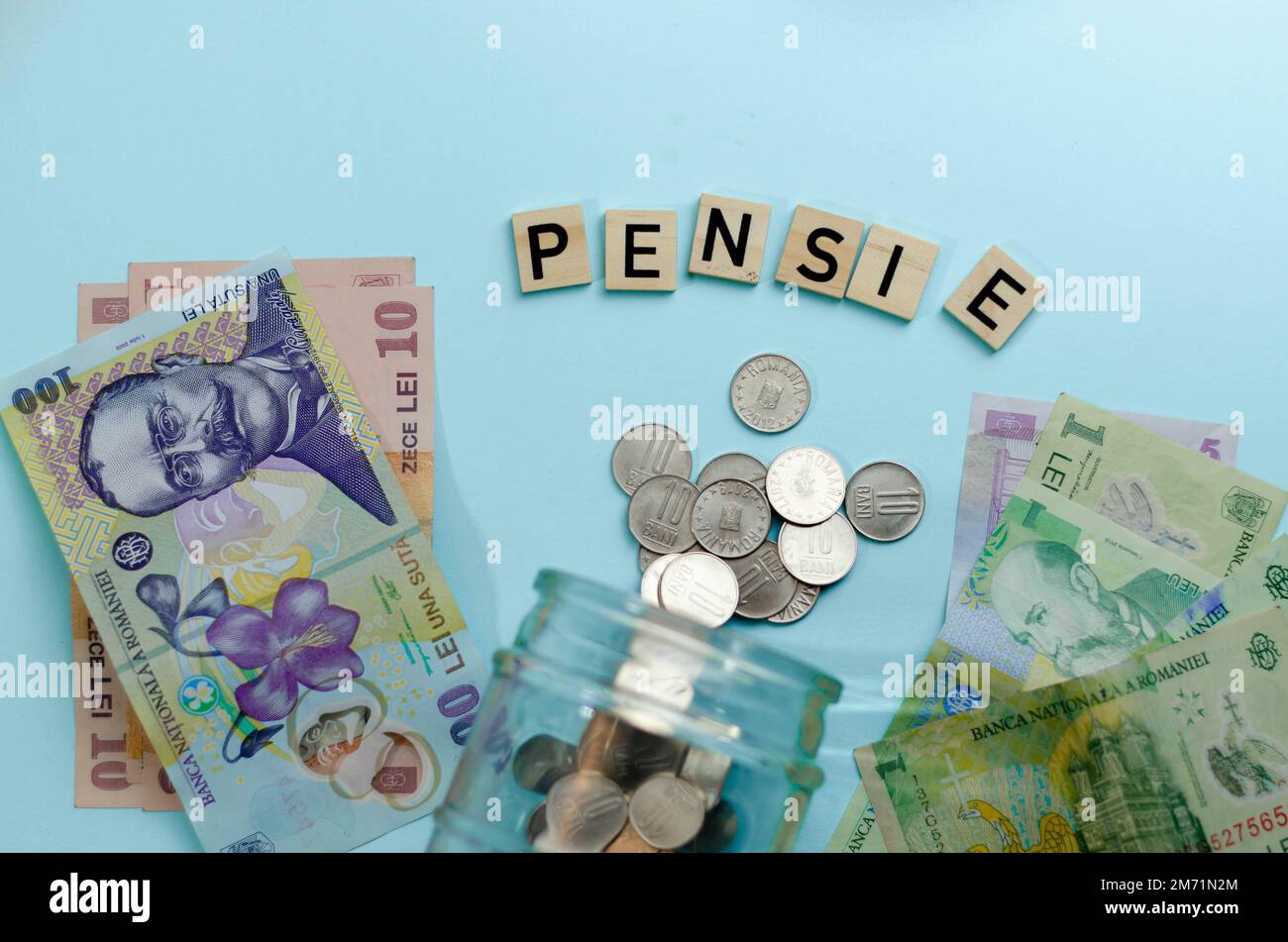 moneta rumena lei ron risparmio per pensione concetto Foto Stock