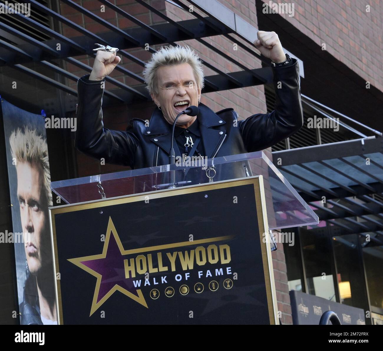 Los Angeles, Stati Uniti. 06th Jan, 2023. L'icona rock britannico-americana Billy Idol fa commenti durante una cerimonia di inaugurazione che lo onorerà con la 43rd stella sulla Hollywood Walk of Fame di Los Angeles giovedì 6 gennaio 2023. Foto di Jim Ruymen/UPI Credit: UPI/Alamy Live News Foto Stock