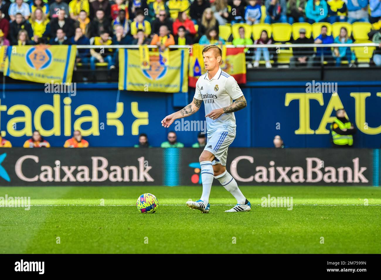 VILLARREAL, SPAGNA - GENNAIO 7: Toni Kroos del Real Madrid CF Focus durante la partita tra Villarreal CF e Real Madrid CF della Liga Santander il 7 Gennaio 2023 a Estadi de la Ceramica a Villarreal, Spagna. (Foto di Samuel Carreño/ PX Images) Credit: PX Images/Alamy Live News Foto Stock