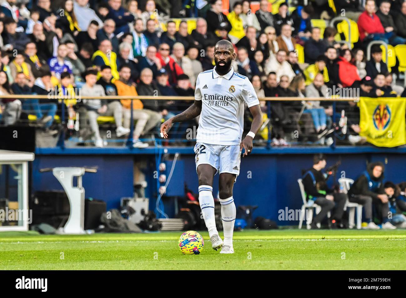 VILLARREAL, SPAGNA - GENNAIO 7: Antonio Rudiger del Real Madrid CF Focus durante la partita tra Villarreal CF e Real Madrid CF della Liga Santander il 7 Gennaio 2023 a Estadi de la Ceramica a Villarreal, Spagna. (Foto di Samuel Carreño/ PX Images) Credit: PX Images/Alamy Live News Foto Stock