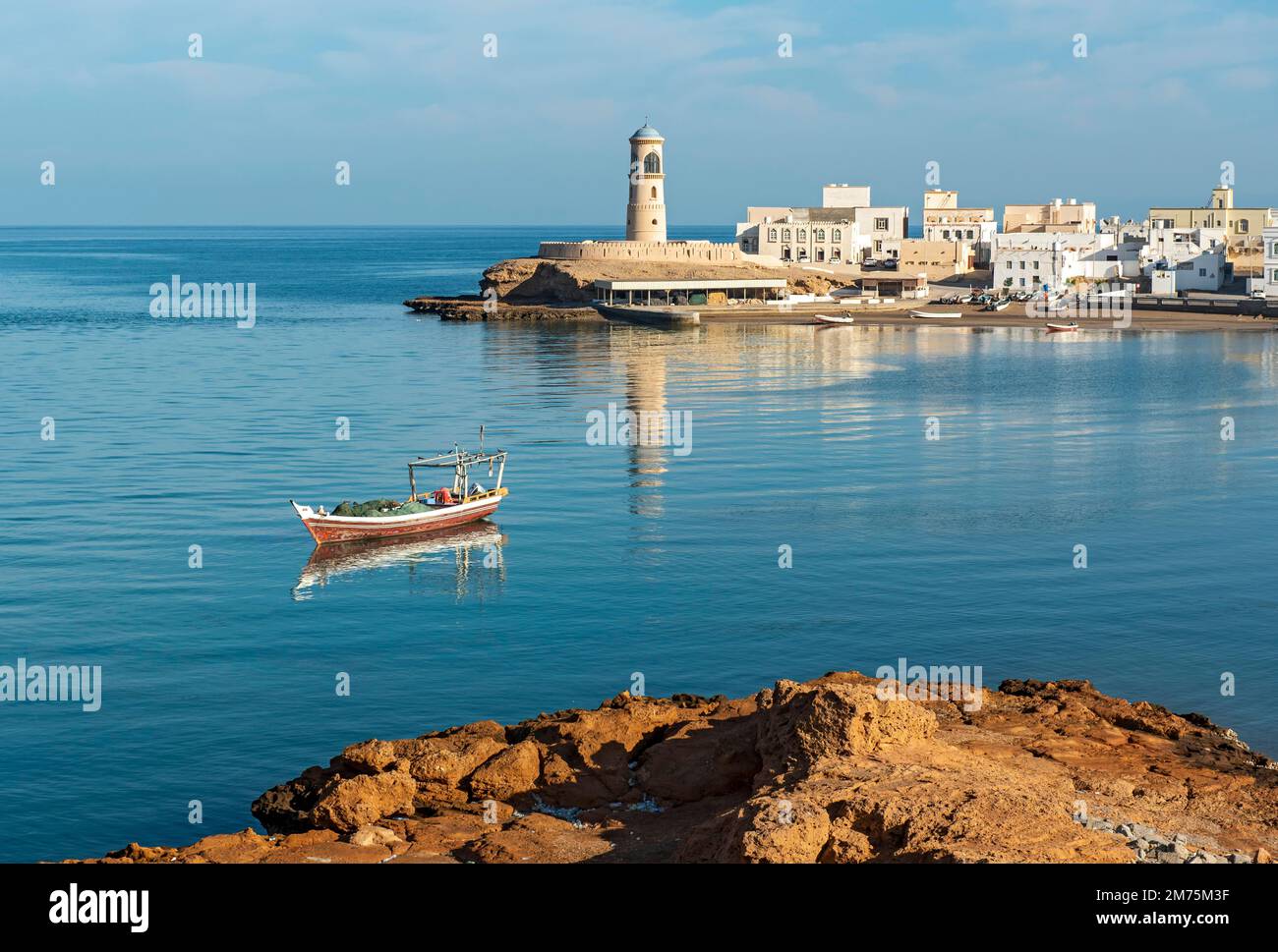 Barca da pesca e al-Ayjah Faro, sur, Oman Foto Stock