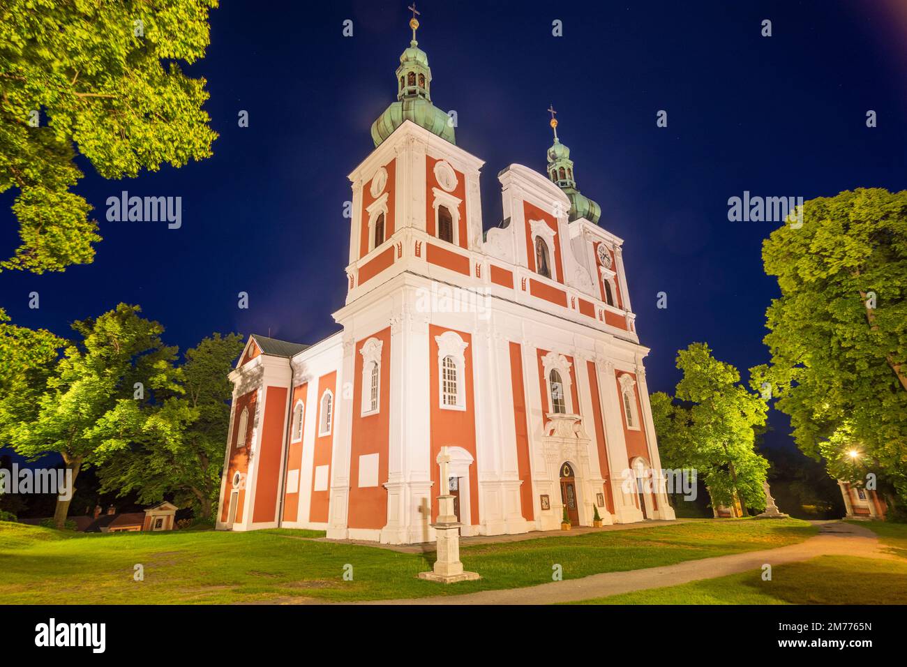 KRNOV (Jägerndorf): Chiesa di nostra Signora dei sette dolori su Cvilín (Kostel Panny Marie Sedmibolestné a Povýšení svatého Kříže na Cvilíně) in , Mor Foto Stock