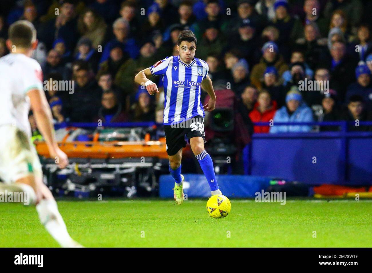 Hillsborough Stadium, Sheffield, Inghilterra - 7th gennaio 2023 Reece James (33) di Sheffield Mercoledì - durante la partita Sheffield Mercoledì contro Newcastle United, Emirates fa Cup, 2022/23, Hillsborough Stadium, Sheffield, Inghilterra - 7th Gennaio 2023 Credit: Arthur Haigh/WhiteRosePhotos/Alamy Live News Foto Stock