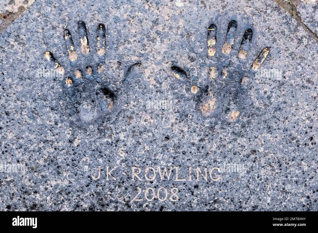 Le stampe di JK Rowling presso le Edinburgh City Chambers sul Royal Mile, Edinburgh Scotland Foto Stock
