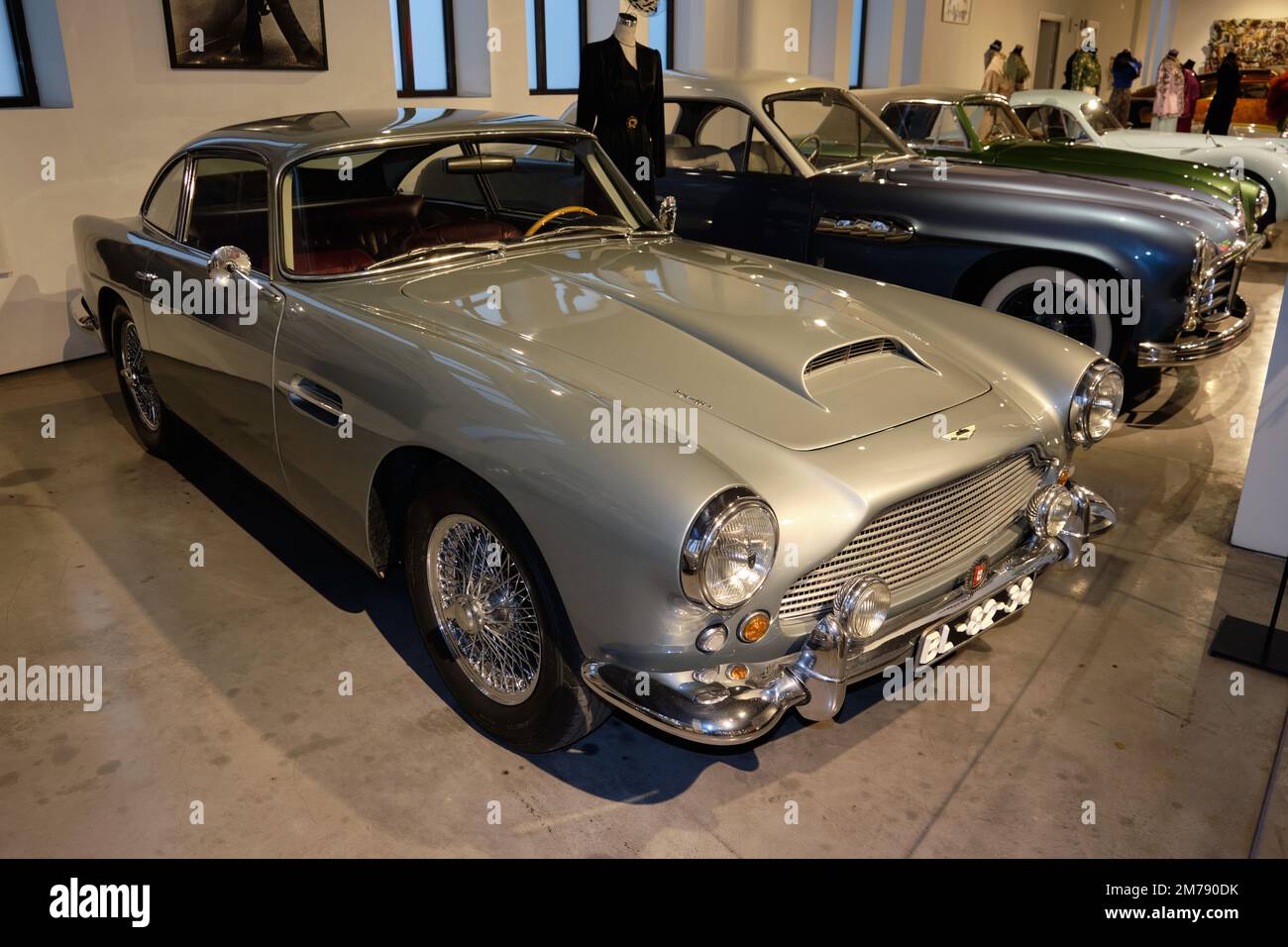 Aston Martin DB4 Superleggera al museo dell'automobile di Málaga, Spagna. Foto Stock