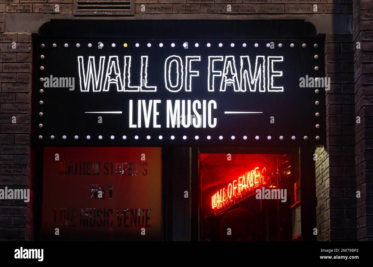 Wall of Fame club di Liverpool con musica dal vivo Foto Stock