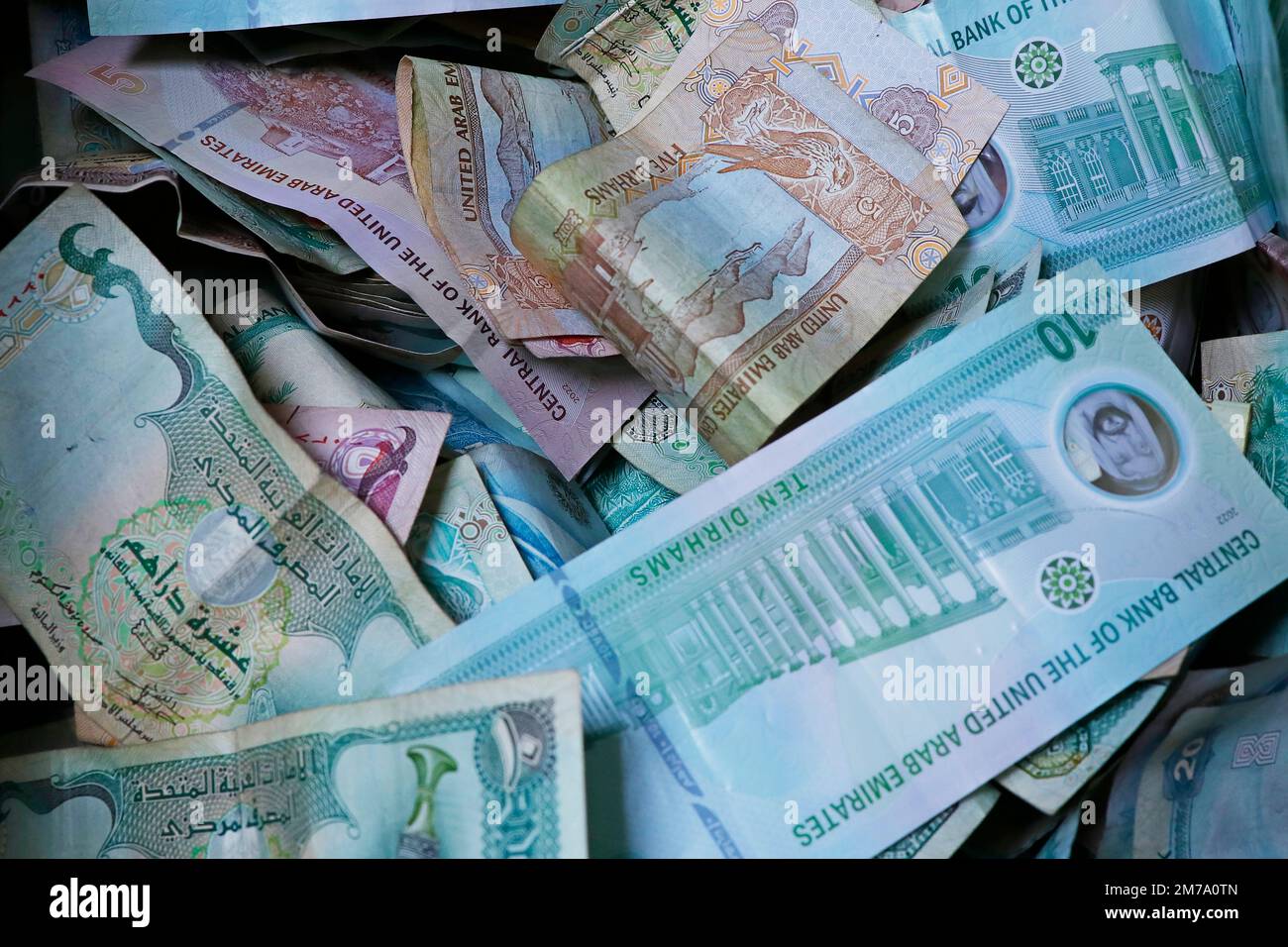 Valuta degli emirati arabi uniti nota come dirhams degli Emirati Arabi Uniti in primo piano Foto Stock