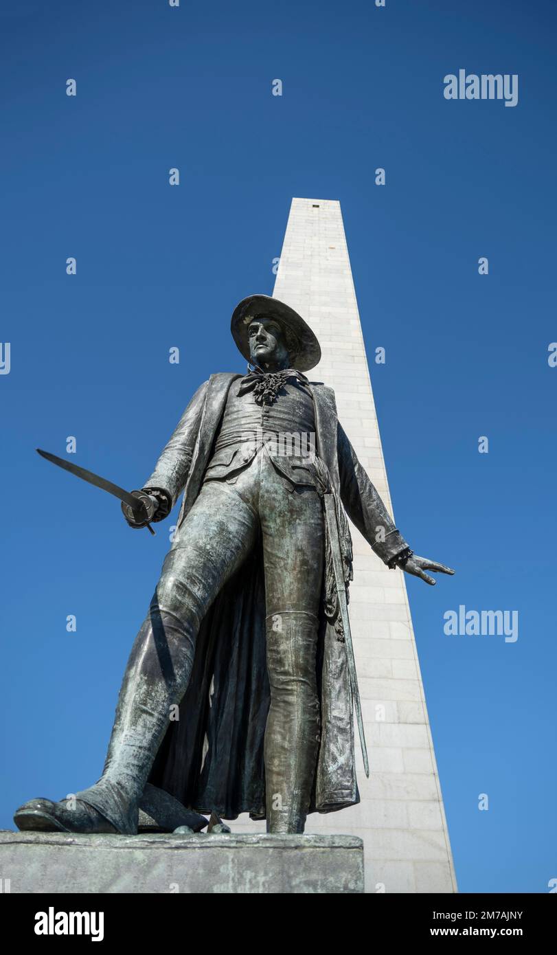 Statua di William Prescott al Bunker Hill Monument, colonnello americano alla Battaglia di Bunker Hill noto per l'ordine, 'non sparare fino a quando non si vede Foto Stock