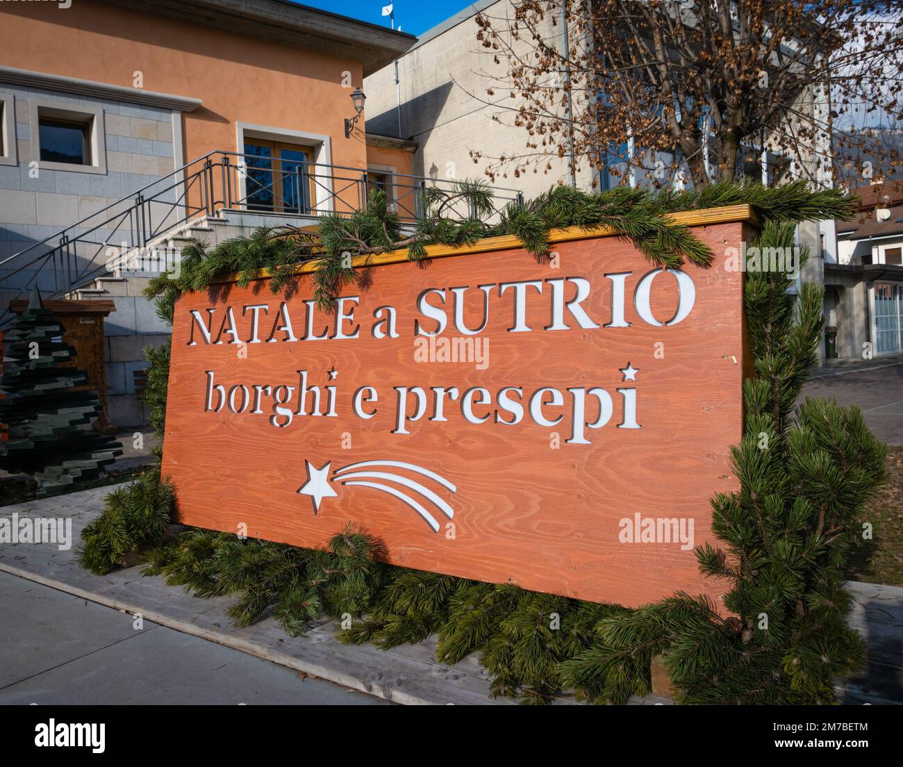 Sutrio, Italia - 29 dicembre 2022: Sutrio è un paese della regione Friuli in Italia, noto per le presentazioni dei presepi natalizi. Foto Stock