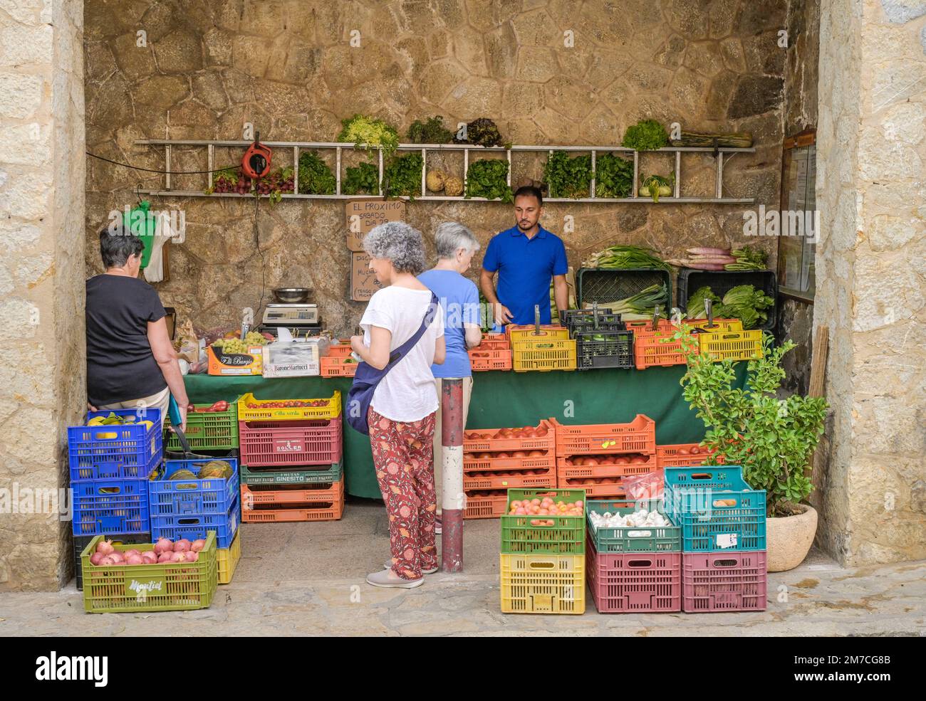 Verkaufstand Obst und Gemüse, Estellencs, Mallorca, Spanien Foto Stock