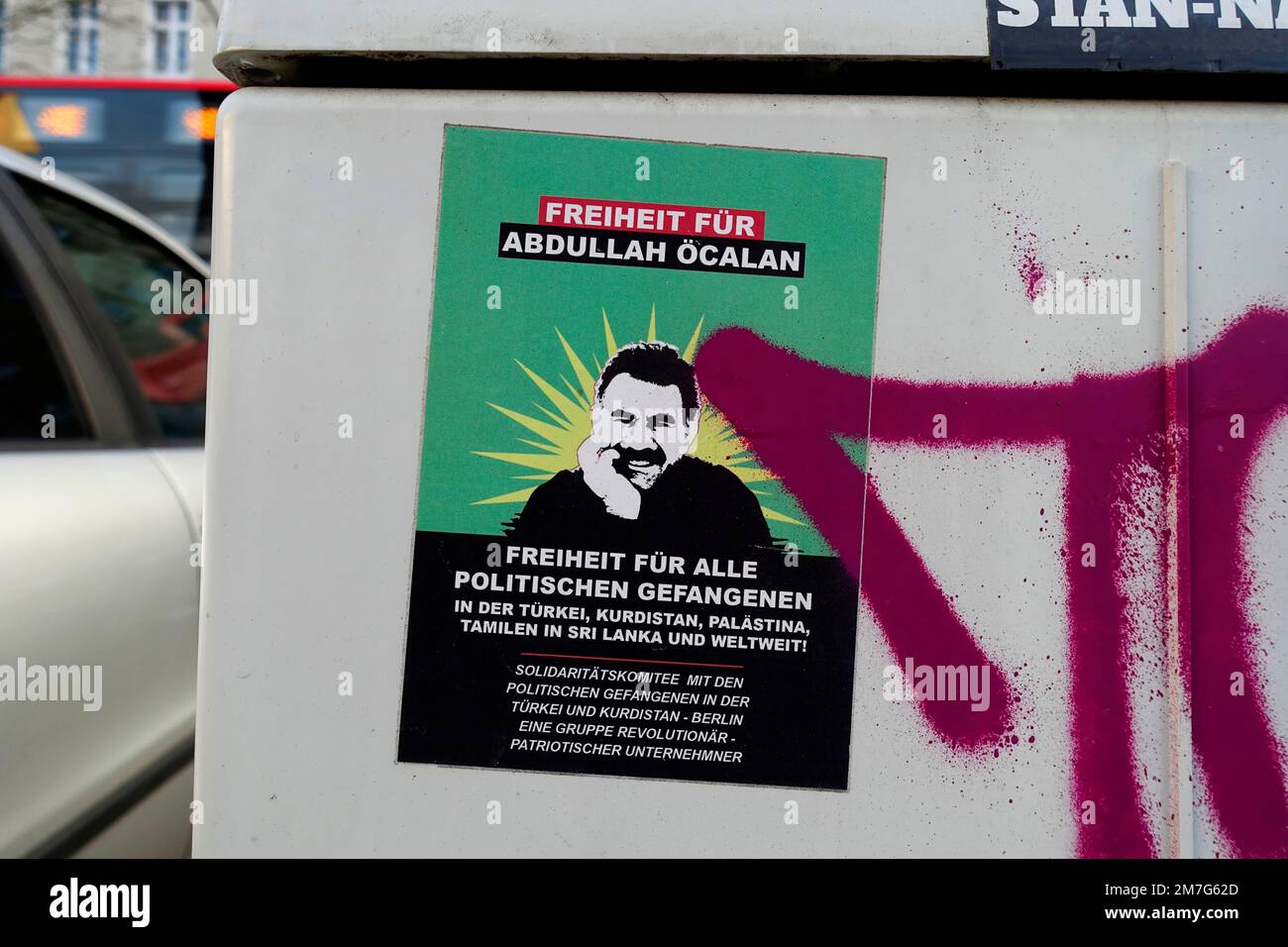 Adesivo, Free Öcalan, Potsdam, Brandeburgo, Germania Foto Stock