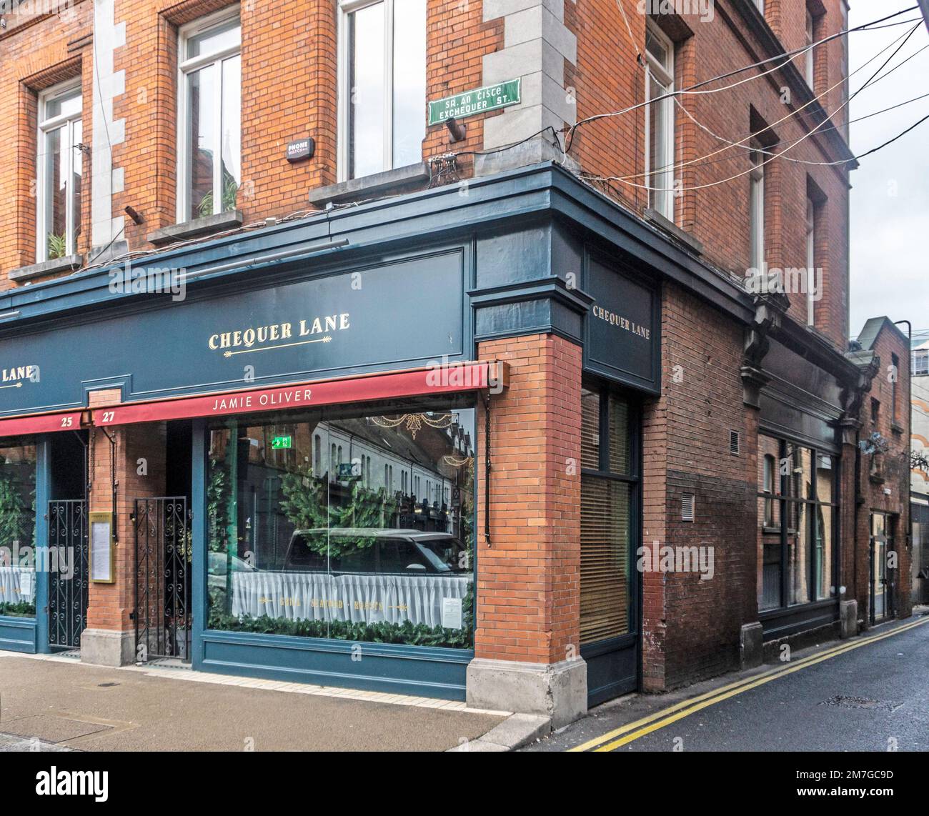 Chequer Lane by Jamie Oliver Restaurant in Exchequer Street Dublino, Irlanda, vende una gamma di cibi tradizionali da produttori locali. Foto Stock