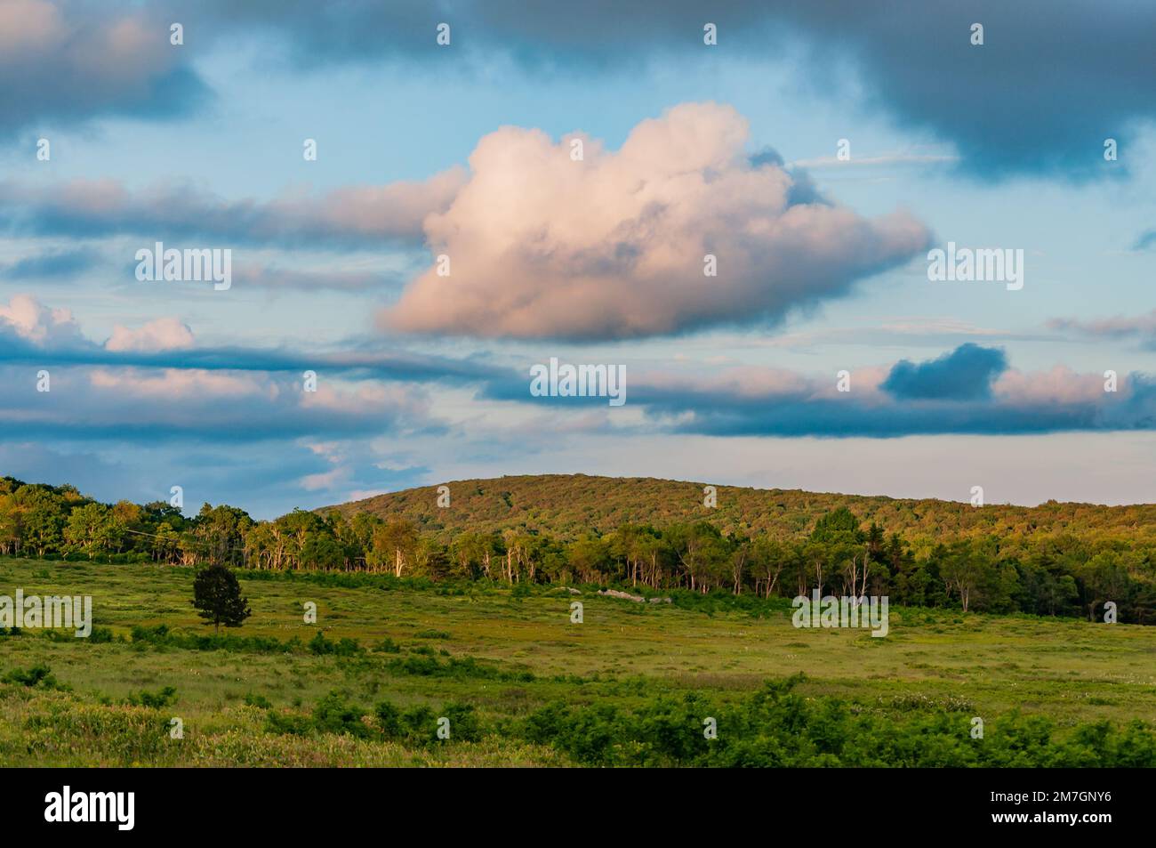 Formazioni di nuvole su Big Meadows Virginia USA, Virginia Foto Stock