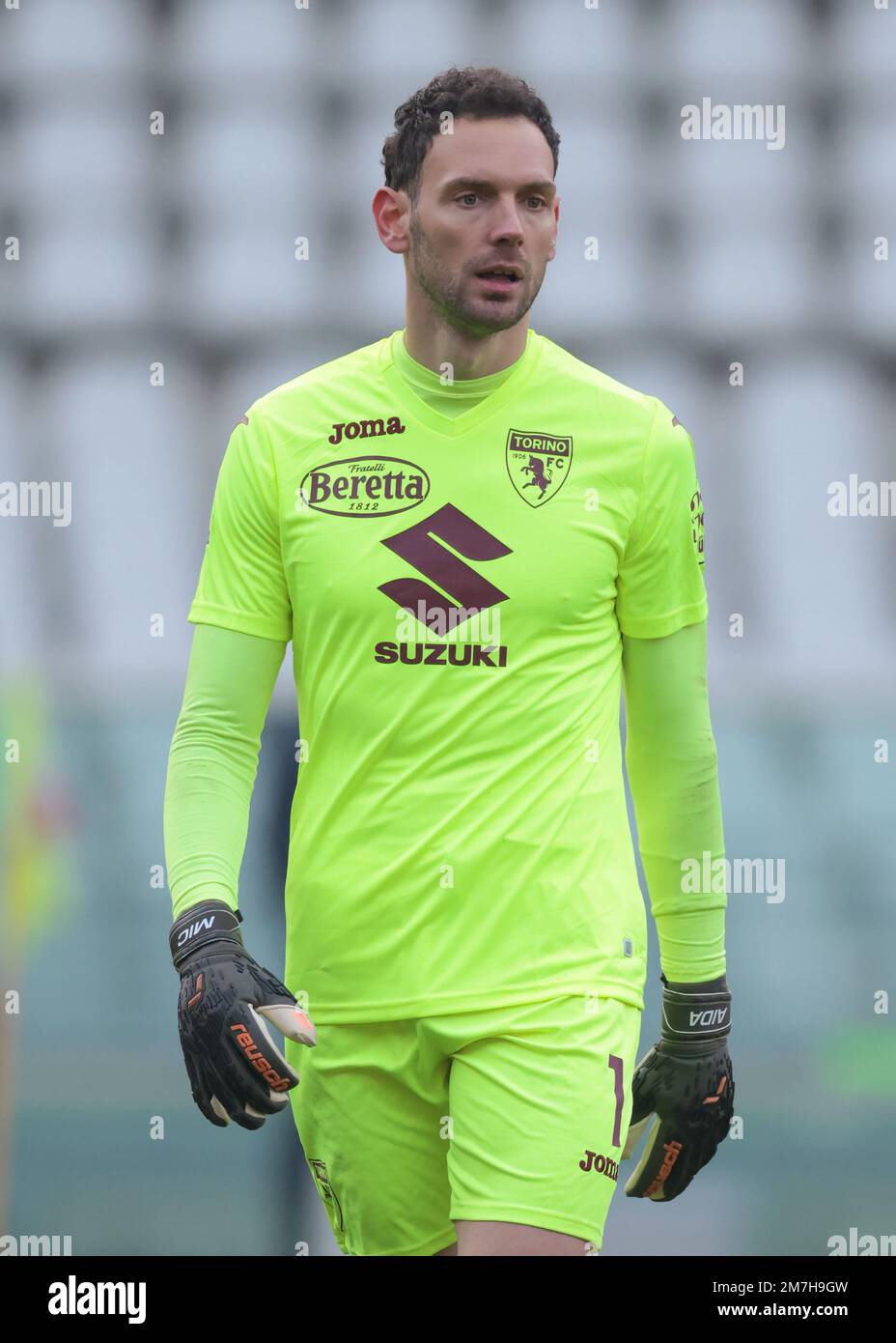 Torino, 23rd dicembre 2022. Etrit Berisha del Torino FC guarda durante la simpatica partita allo Stadio Grande Torino. L'immagine di credito dovrebbe essere: Jonathan Moskrop / Sportimage Foto Stock