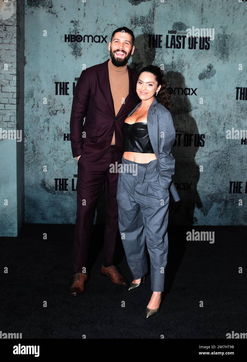 Los Angeles, California, USA 9th Gennaio 2023 l'attore Casey Deidrick e Serena Muniz partecipano alla prima "The Last of US" di HBO al Regency Village Theatre il 9 Gennaio 2023 a Los Angeles, California, USA. Foto di Barry King/Alamy Live News Foto Stock