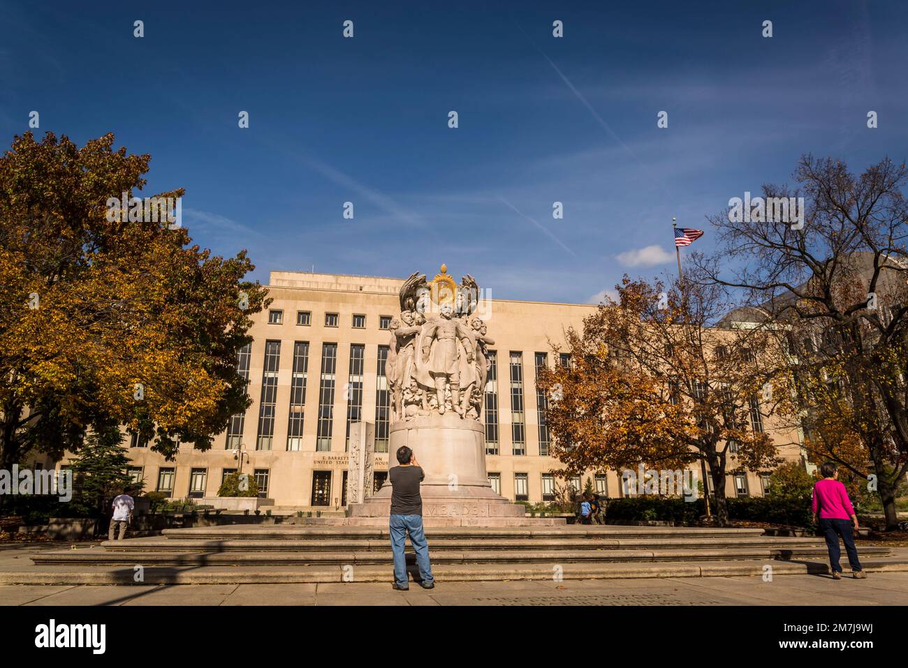 George Gordon Meade Memorial e E. Barrett Prettyman United States Courthouse, Washington, D.C., USA Foto Stock