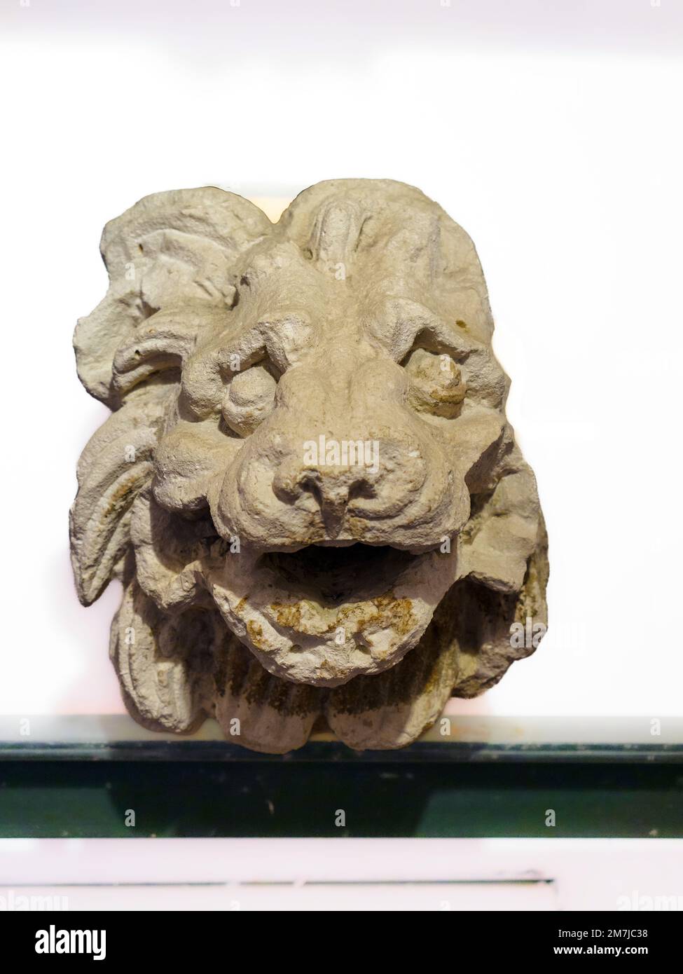 Grondaia Leonine (la bocca aperta del leone che espelle l'acqua piovana). Fine 6th o inizio 5th a.C. / età ellenistica (3rd o 2nd a.C.) - Museo Archeologico 'Pietro Griffo' di Agrigento - Sicilia, Italia Foto Stock