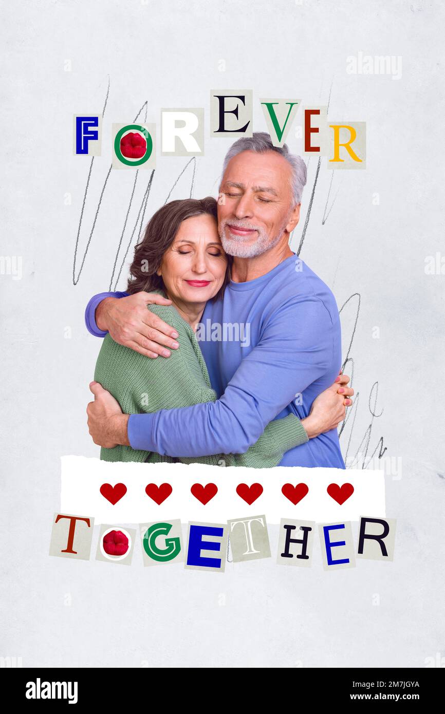 Il cadre verticale del collage degli amanti della coppia di mezza età abbraccia insieme il piacere godere il loro matrimonio molto anni isolato su sfondo bianco disegno Foto Stock