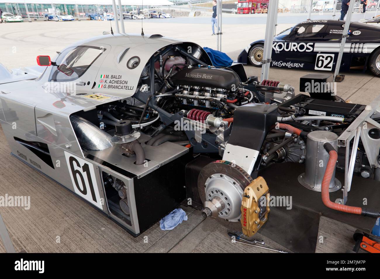 Vista del Engine Bay of a Silver, 1989 Sauber C9, parte di una mostra speciale che celebra i 40 anni del Gruppo C Racing, al 2022 Silverstone Classic Foto Stock