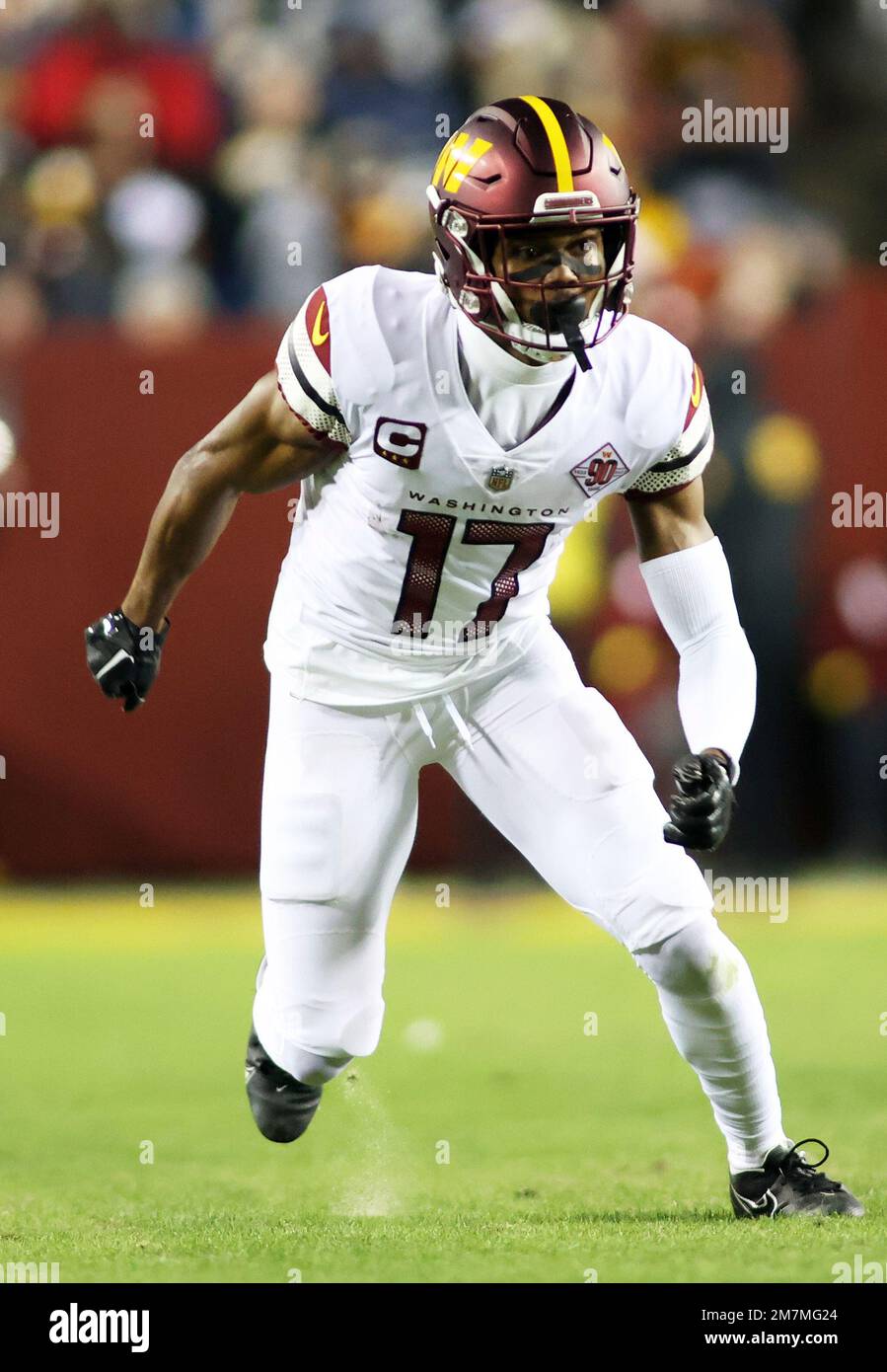 Washington Commanders wide receiver Terry McLaurin (17) runs during an