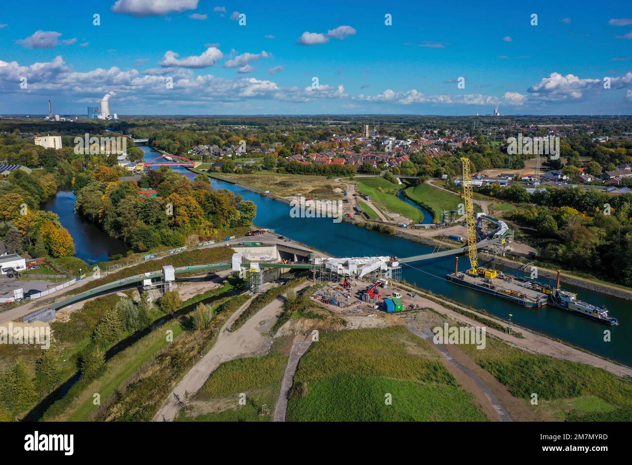 Nuova costruzione di ponti, salto sopra l'Emscher, EMSCHERLAND, Renaturalized Emscher, Emscher Reconstruction, Recklinghausen, Castrop-Rauxel, Nord Reno Foto Stock