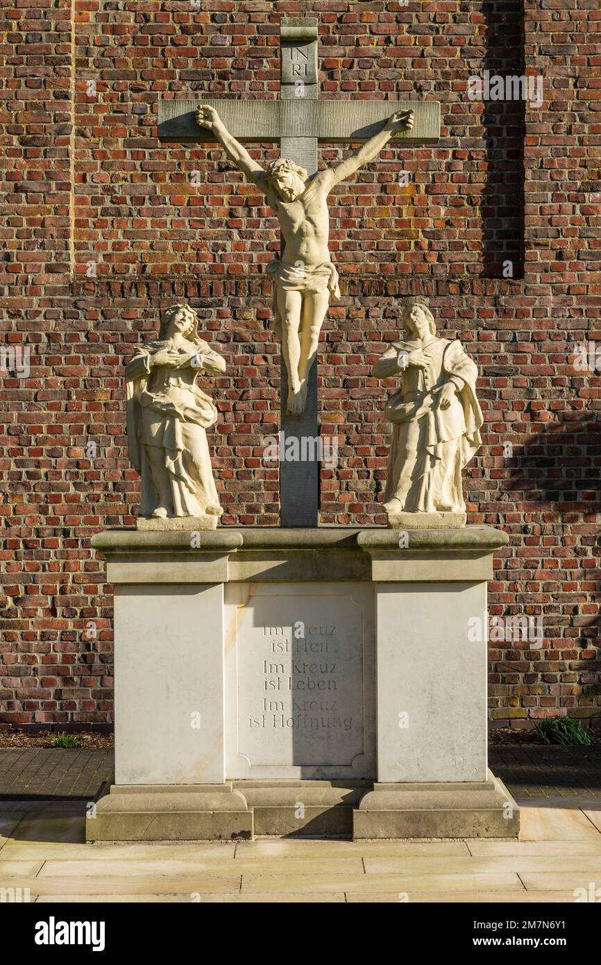 Germania, Vreden, Berkel, Westmünsterland, Münsterland, Westfalia, Renania settentrionale-Vestfalia, Vreden-Zwillbrock, chiesa parrocchiale cattolica di St Francis, cruc Foto Stock