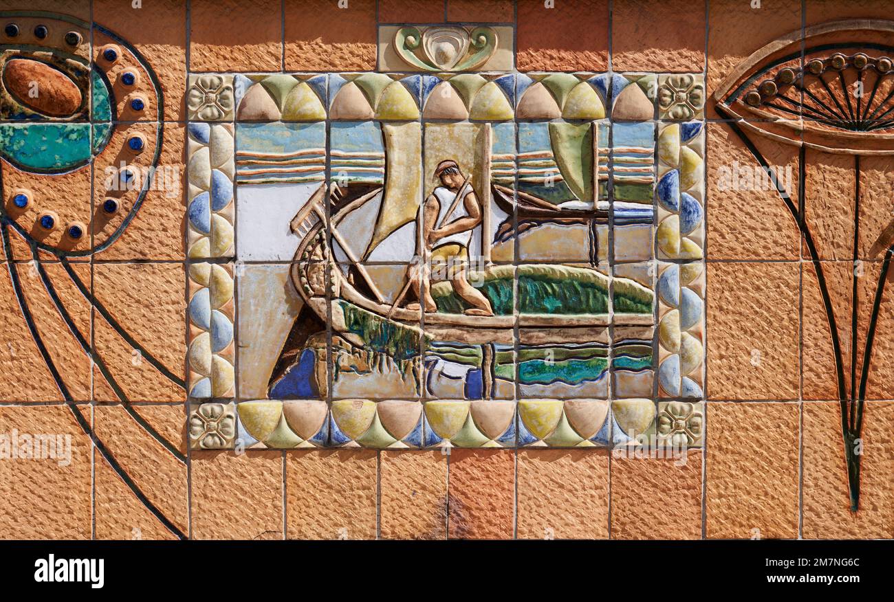 Piastrelle in ceramica, collettore alghe, Aveiro, Portogallo Foto Stock