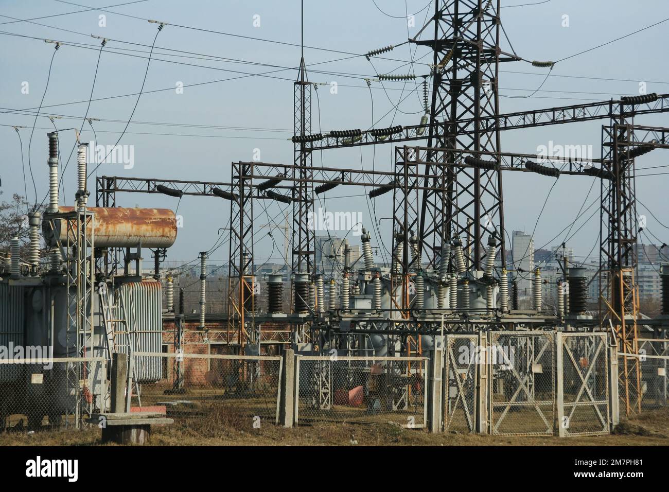 Infrastrutture energetiche, sottostazioni e linee elettriche Foto Stock