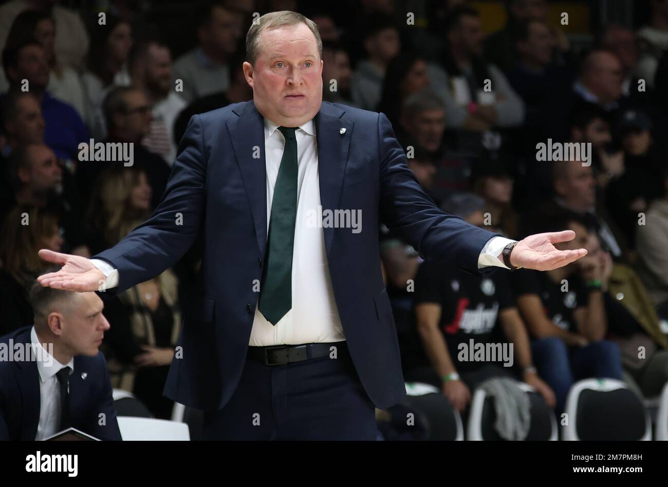 Bologna, Italia, 10/01/2023, Kazys Maksvytis (allenatore capo della BC