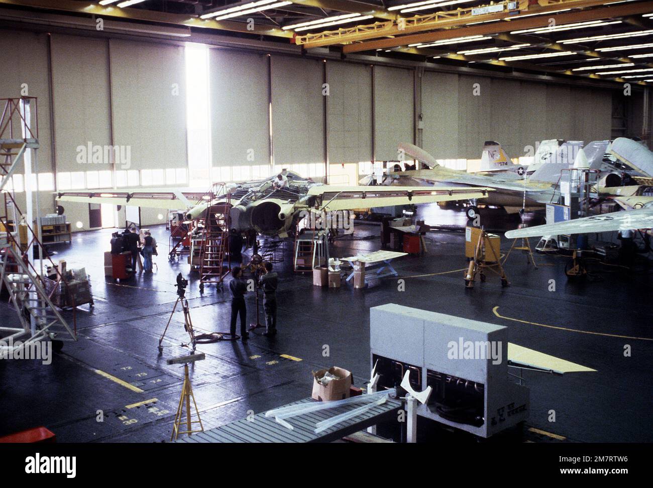 Gli aerei F-111 sono in fase di conversione in modelli EF-111a presso lo stabilimento Grumman Riverhead di Grumman Aerospace Corporation. Base: Long Island Stato: New York (NY) Paese: Stati Uniti d'America (USA) Foto Stock