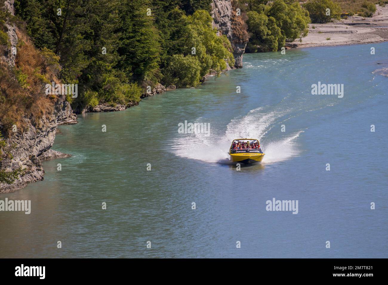 Jetboat sul fiume Shotover, Queenstown, Nuova Zelanda, mercoledì 28 dicembre 2022. Foto Stock