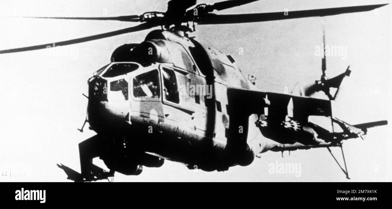 Vista di un elicottero d'assalto sovietico mi-24/Hind-A. (Potere militare sovietico). Paese: Sconosciuto Foto Stock