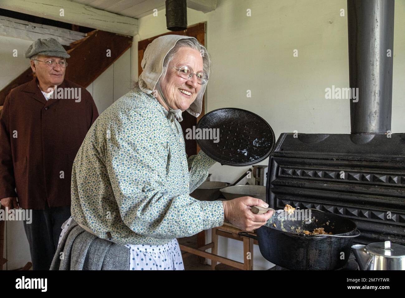 Il cuocere al forno, LEGER casa costruita nel 1836, Storico Acadian Village, BERTRAND, New Brunswick, Canada, AMERICA DEL NORD Foto Stock