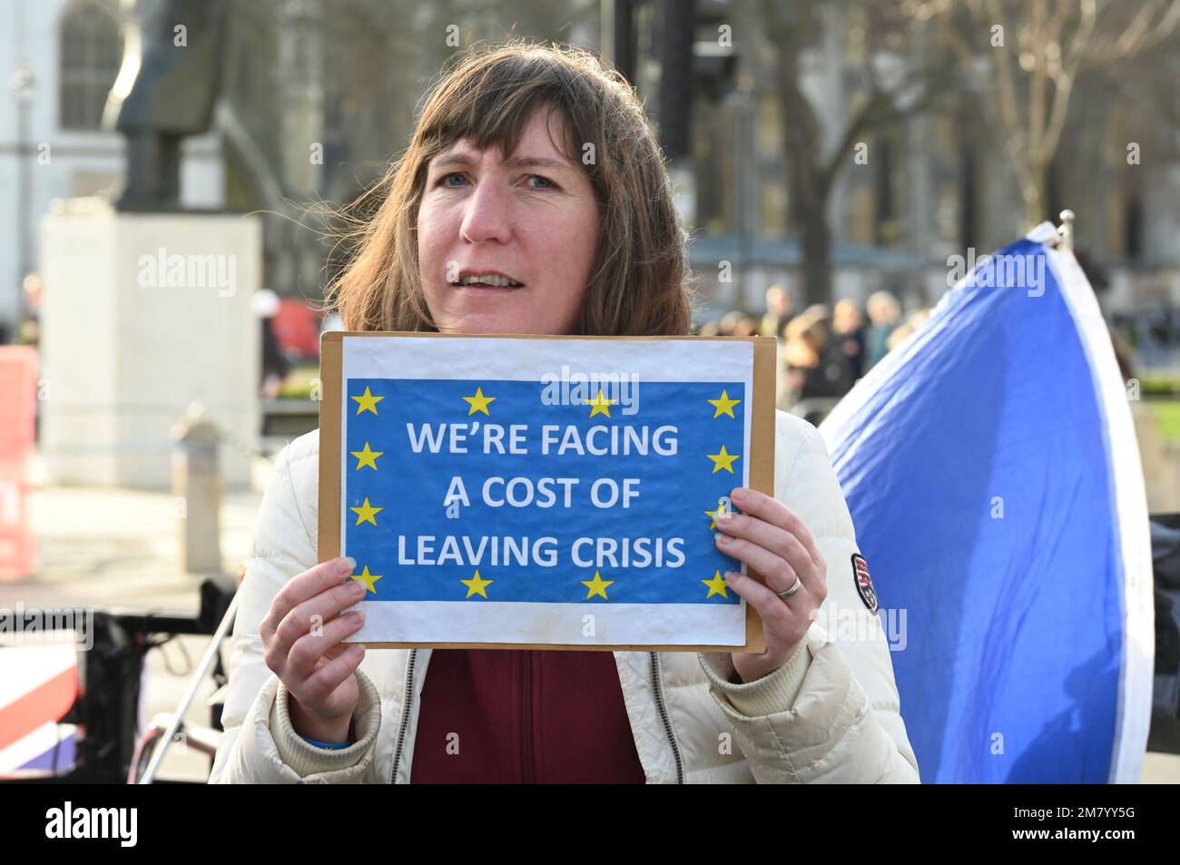 Londra, Regno Unito. Gli attivisti hanno manifestato contro il governo conservatore e il costo della Brexit. Piazza del Parlamento, Westminster. Foto Stock