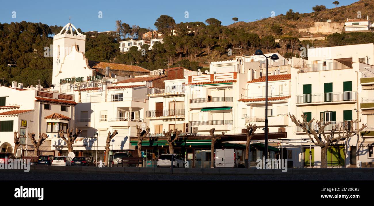 El Port de la Selva, Spagna - 03 giugno 2015: Tramonto a El Port de la Selva. Piccolo villaggio a Cap de Creus. Provincia di Girona Foto Stock