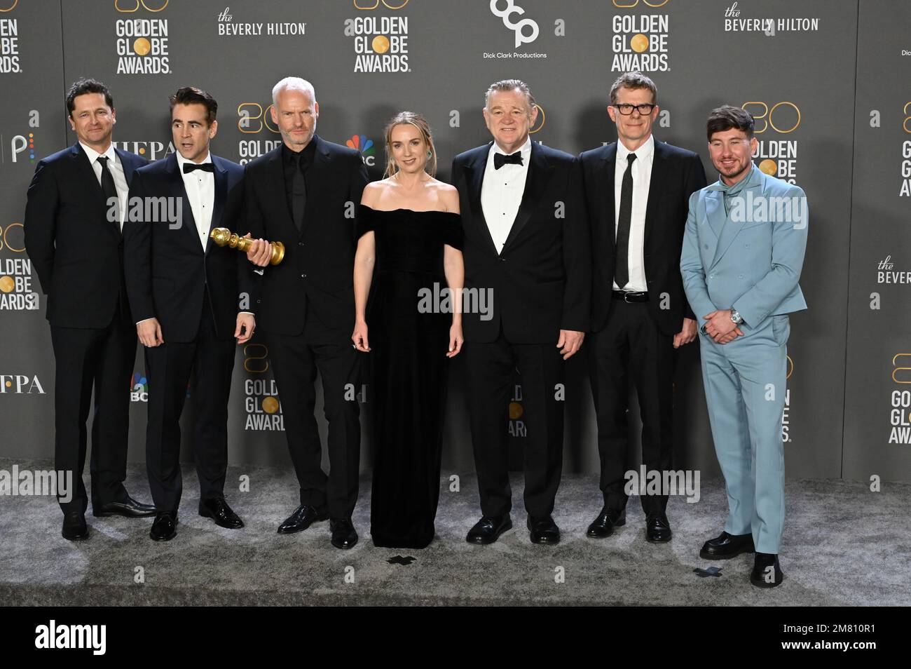 Los Angeles, Stati Uniti. 10th Jan, 2023. Peter Czernin, Colin Farrell, Martin McDonagh, Kerry Condon, Brendan Gleeson, Graham Broadbent & Barry Keoghan, i Banshees di Inisherin nella sala stampa al Golden Globe Awards 80th al Beverly Hilton Hotel. Credit: Paul Smith/Alamy Live News Foto Stock