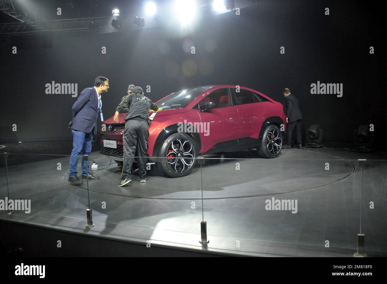 Gennaio 12, 2023, Greater Noida Uttar Pradesh, Utttar Pradesh, India: Tata Curvv Car showing in Auto Expo 2023, Open for Public dal 13 Gen al 18 Gen 2023, (Credit Image: © Ravi Batra/ZUMA Press Wire) SOLO USO EDITORIALE! Non per USO commerciale! Foto Stock