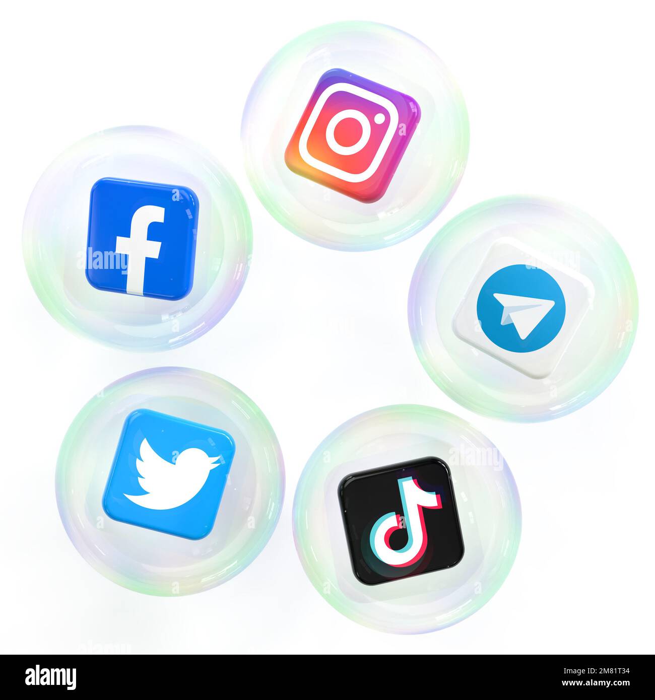 Concetto di bolla dei social media. Loghi delle app delle principali piattaforme di social media Instagram, Facebook, telegram, Twitter, TikTok in bolle sapone. Foto Stock