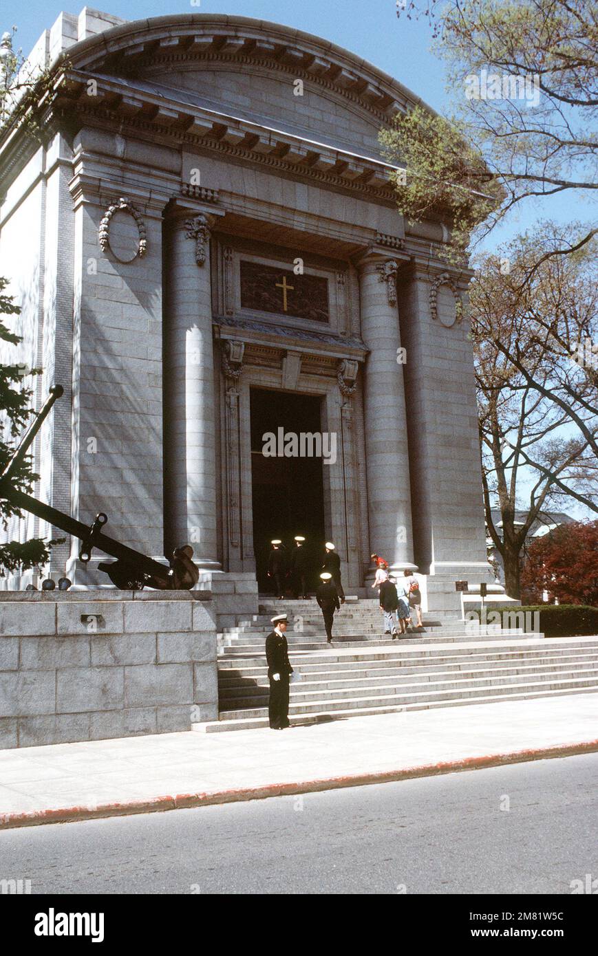 L'ingresso principale della United States Naval Academy Chapel. Base: Annapolis Stato: Maryland (MD) Paese: Stati Uniti d'America (USA) Foto Stock