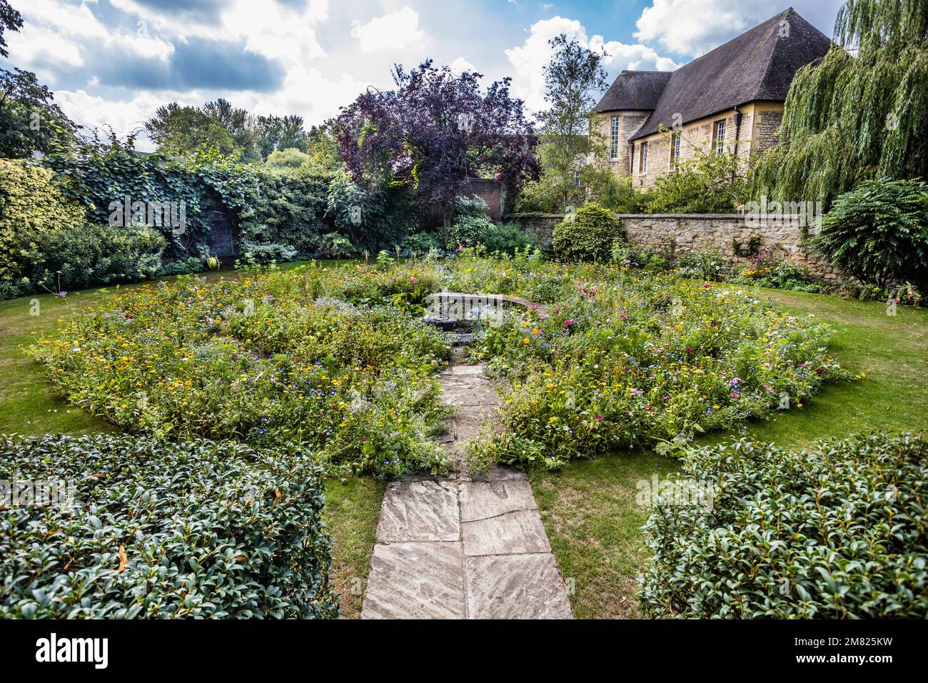 Giardini commemorativi del Christ Church College, Oxford, Oxfordshire, Inghilterra sudorientale Foto Stock