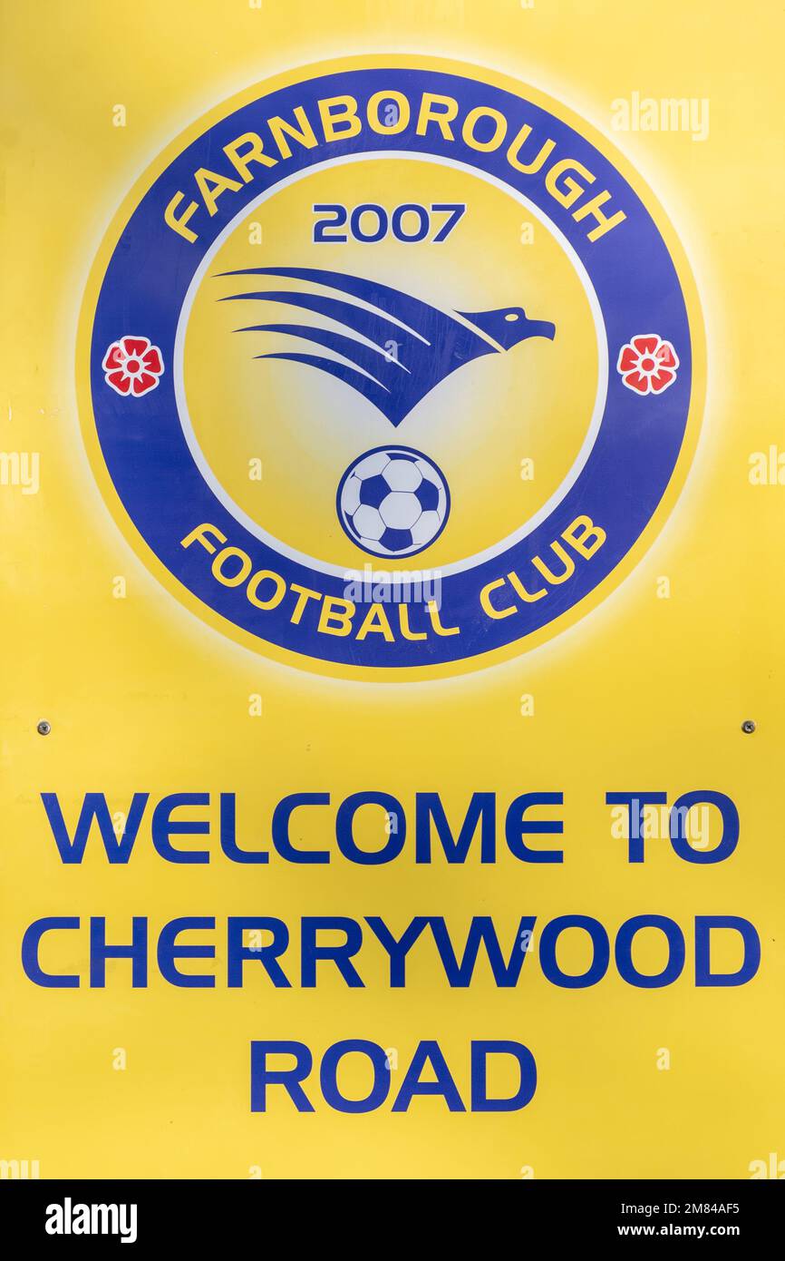 Logo Farnborough Football Club, Cherrywood Road, Farnborough, Hampshire, Inghilterra, REGNO UNITO Foto Stock
