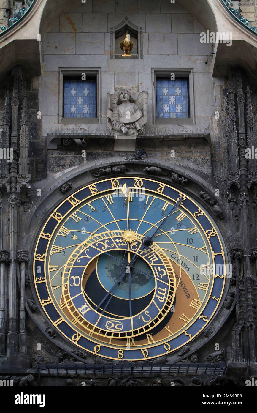 Horloge astronomica. La Tour de l'Horloge. Praga. Tchèquie. Europa. Foto Stock