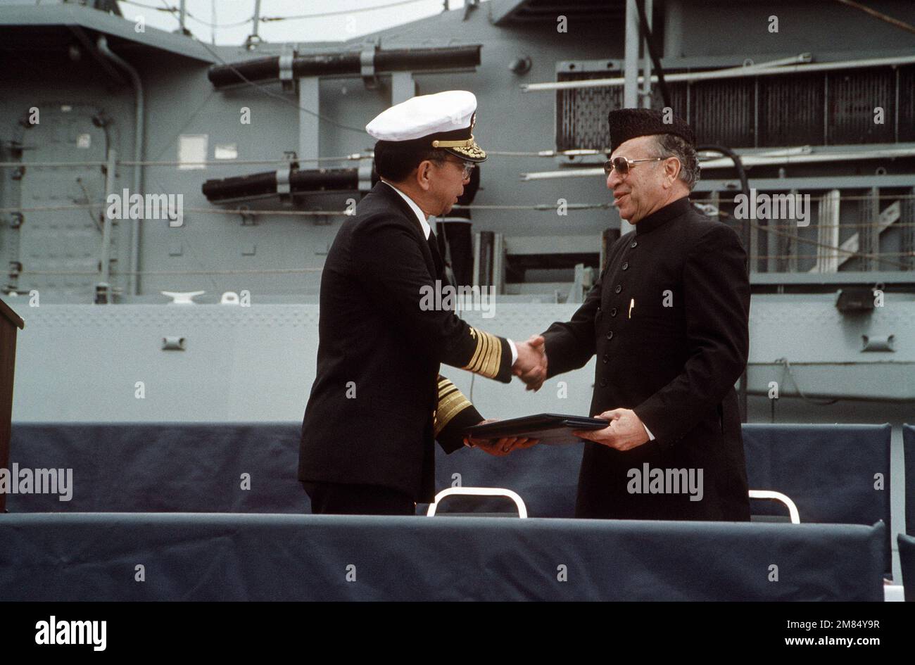 DN-ST-89-10505. Base: Naval Station, San Diego Stato: California (CA) Paese: Stati Uniti d'America (USA) Foto Stock