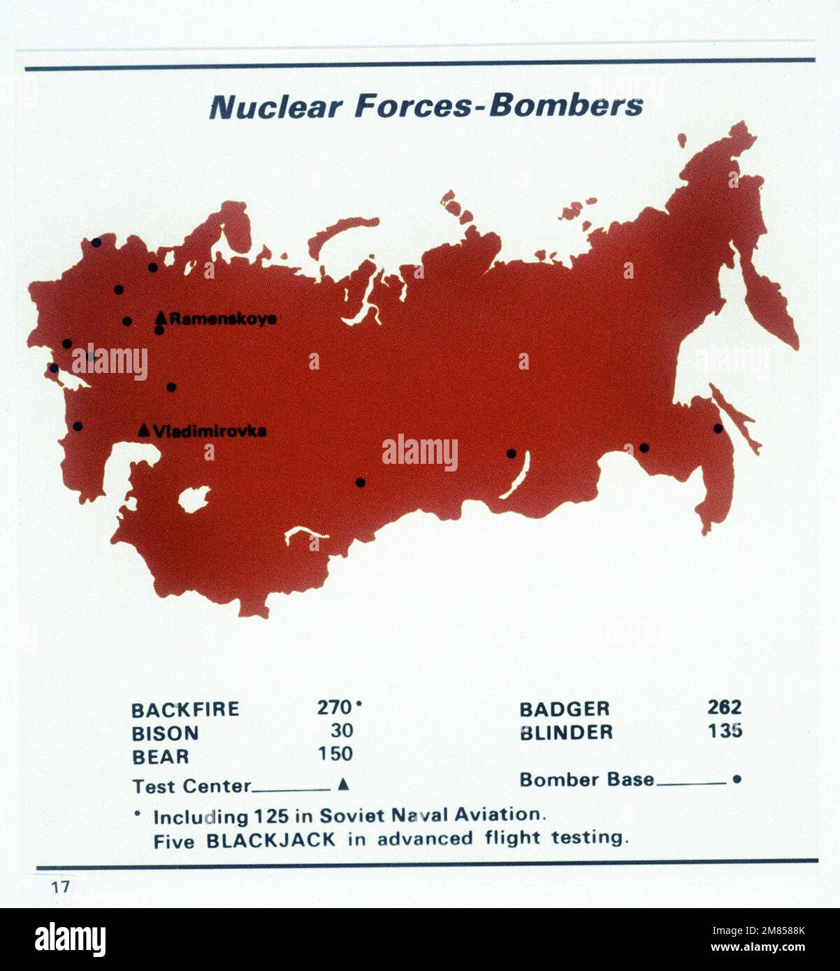 Una mappa che illustra le basi dei bombardieri nucleari sovietici e il numero di bombardieri nucleari dispiegati. Paese: Sconosciuto Foto Stock