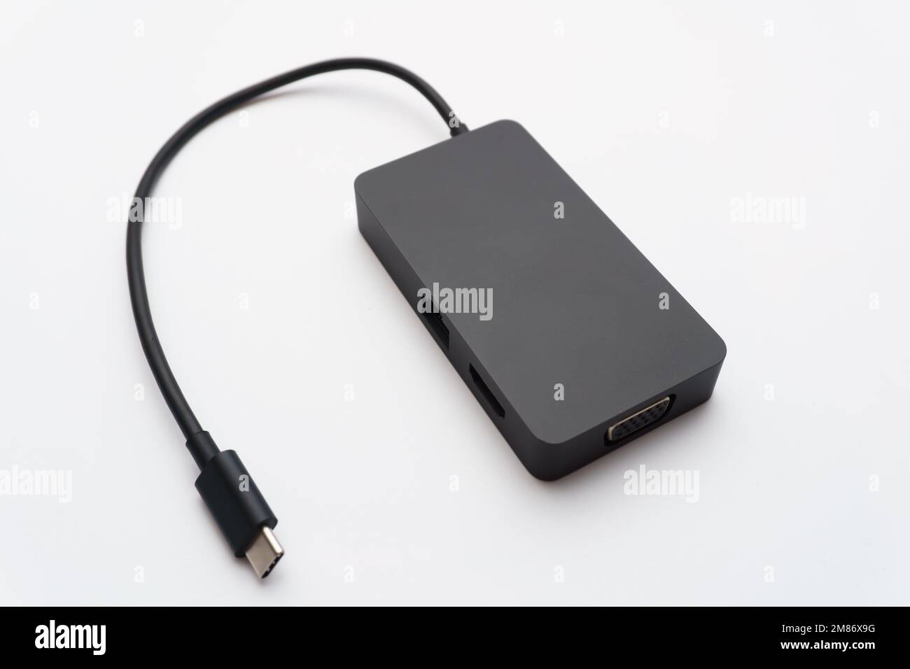hub usb-c isolato su sfondo bianco Foto Stock