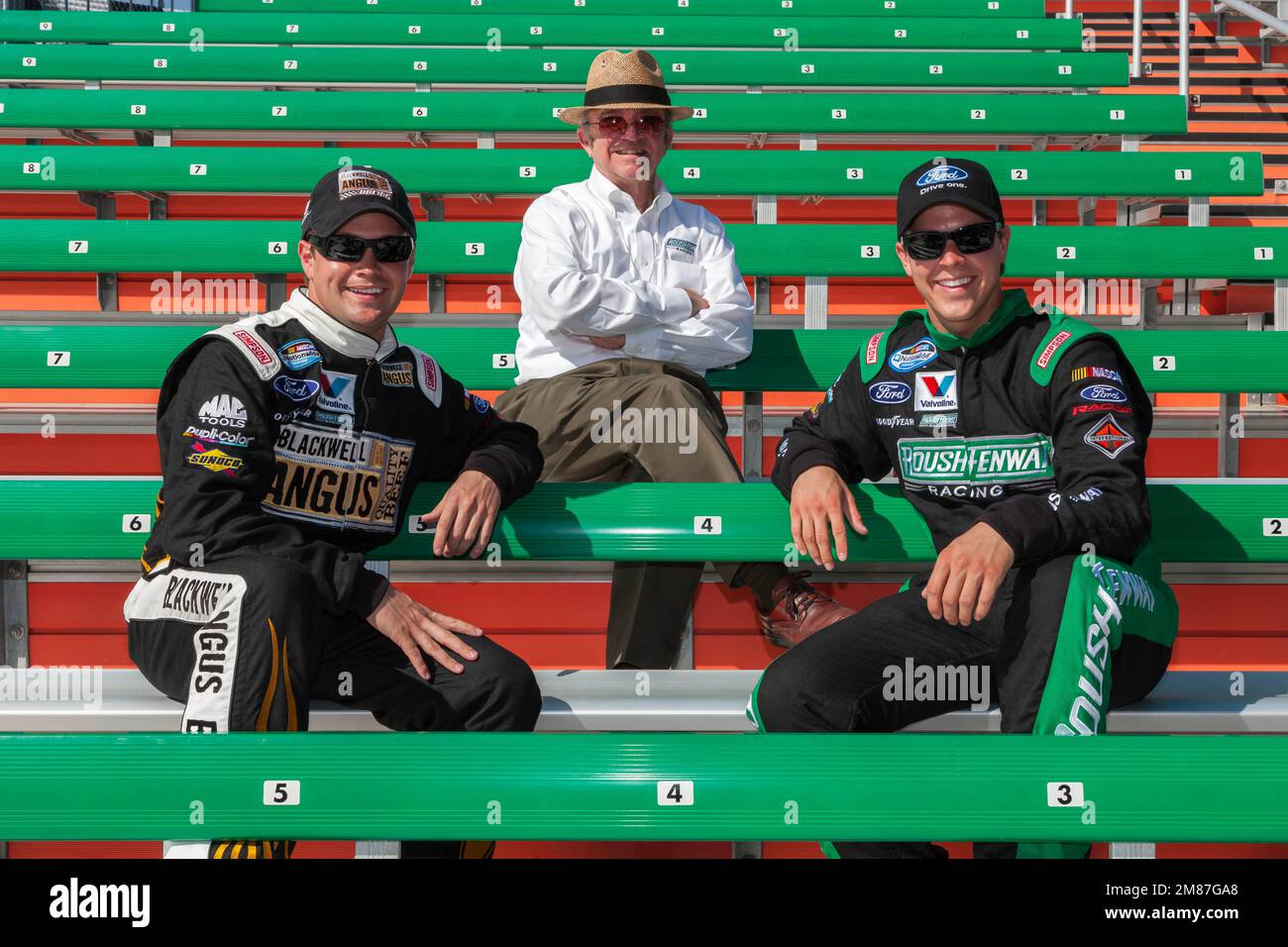 Daytona Beach, Florida, Stati Uniti. 18th Feb, 2011. 18 febbraio 2011 - Daytona Beach, FL, Stati Uniti: Ricky Stenhouse, Jr., Jack Roush, Trevor Bayne alla Daytona 500. (Credit Image: © Walter G. Arce Sr./ZUMA Press Wire) SOLO PER USO EDITORIALE! Non per USO commerciale! Foto Stock