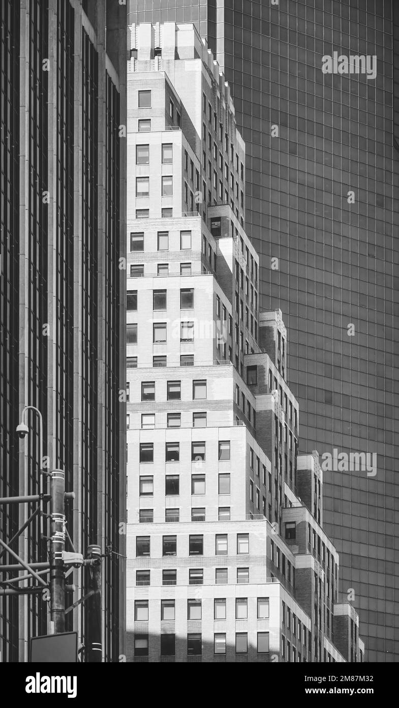 Foto monocromatica della variegata architettura di Manhattan, New York City, USA. Foto Stock