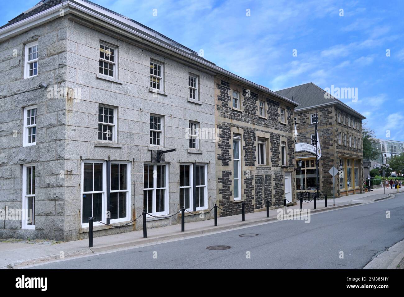 Halifax, Nova Scotia - storico vecchio magazzino edifici in pietra risalente alle guerre napoleoniche all'inizio del 19th ° secolo Foto Stock